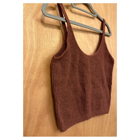 Old Navy Cozy Cropped Sweater Tank Top - Picture 9 of 9